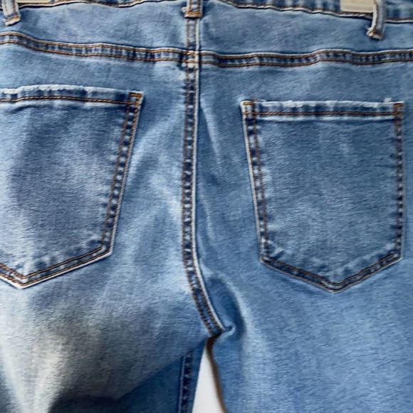 Forever 21 Womens Blue Ripped knees Distressed Straight Jeans Size 30 - Picture 5 of 5